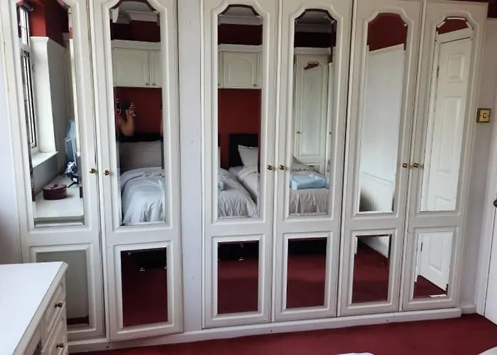 Cosy 4 Bed Home